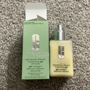 Clinique dramatically different moisturizing gel